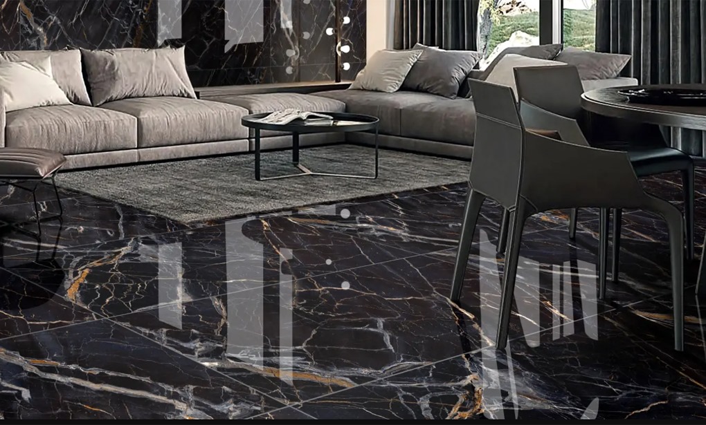 BLACK FLOOR CLEANER	